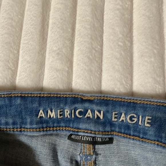 American Eagle Super High Rise Jegging | Size 6 Short - Picture 5 of 10
